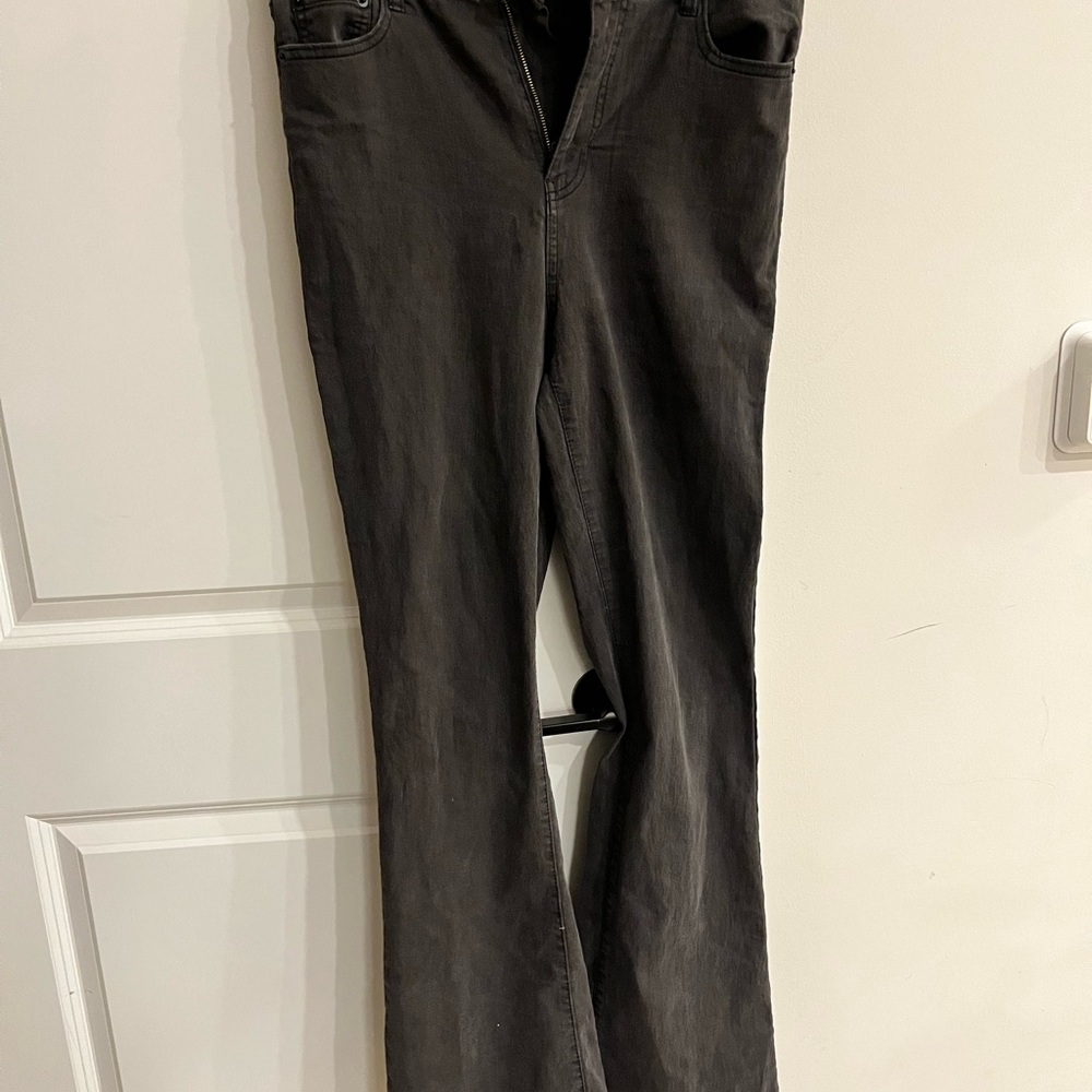 Classic Black Women's Jeans